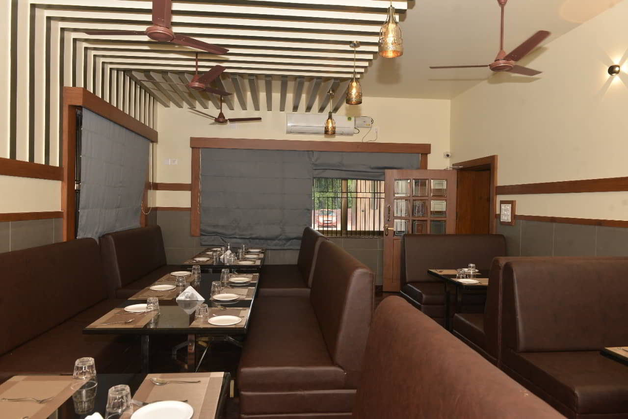 Sanmay Family Restaurant & Bar
